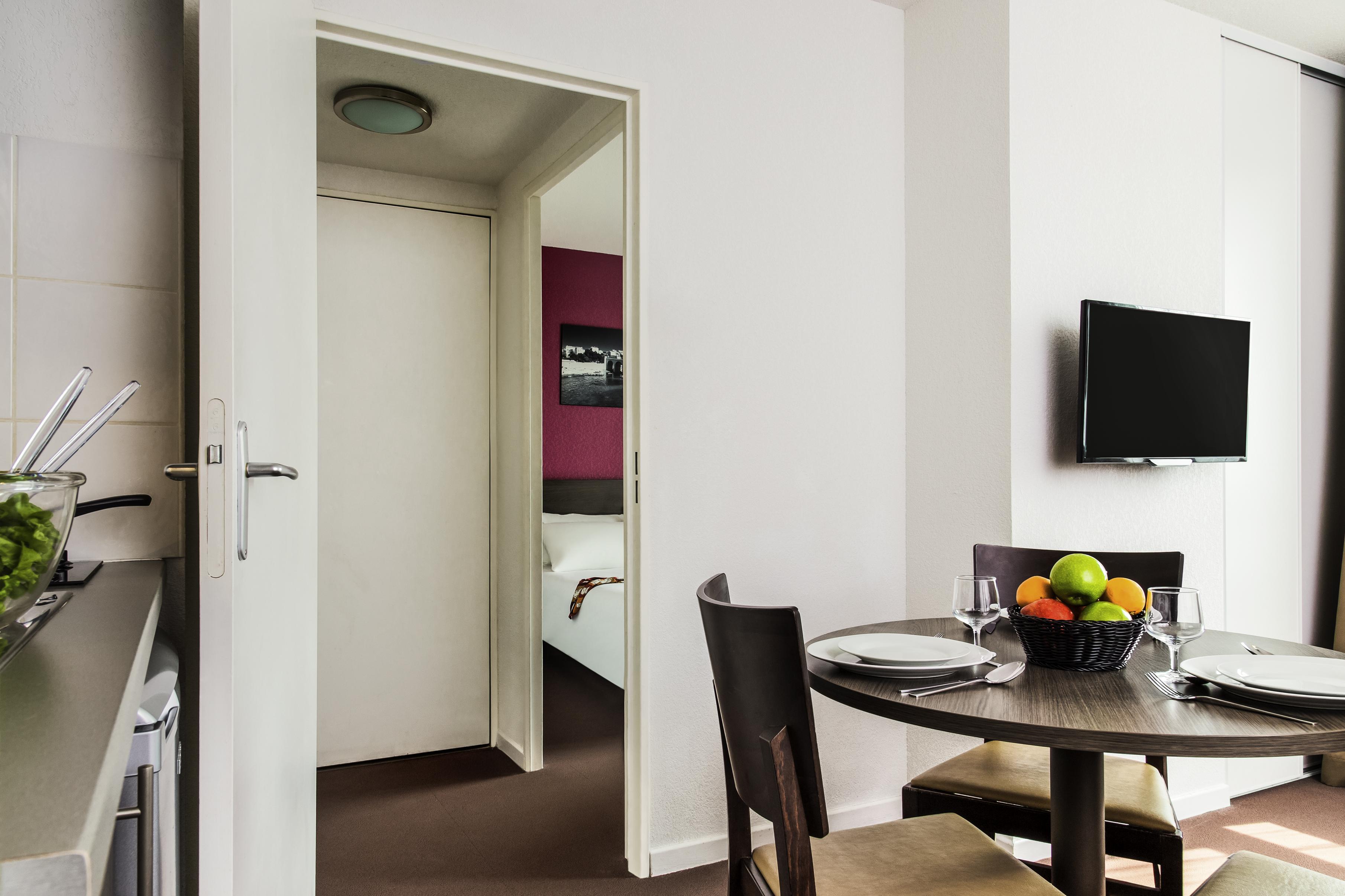 Aparthotel Adagio Access Marseille Saint Charles Exterior photo